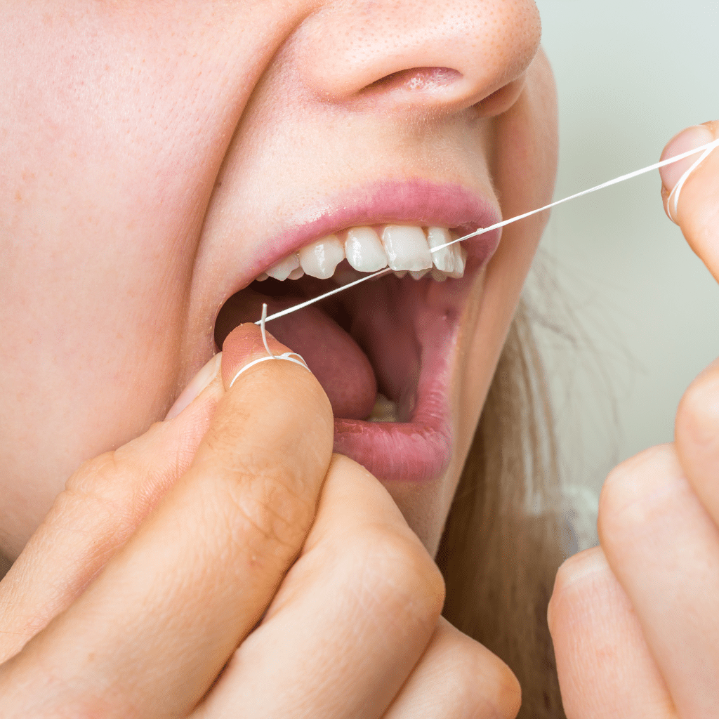 how to brush and floss your teeth correctly